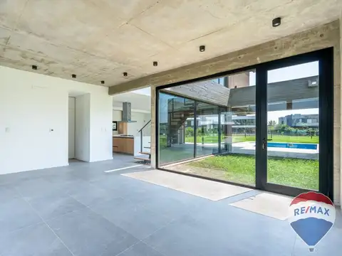 Casa venta Terralagos 3 dormitorios, con piscina.