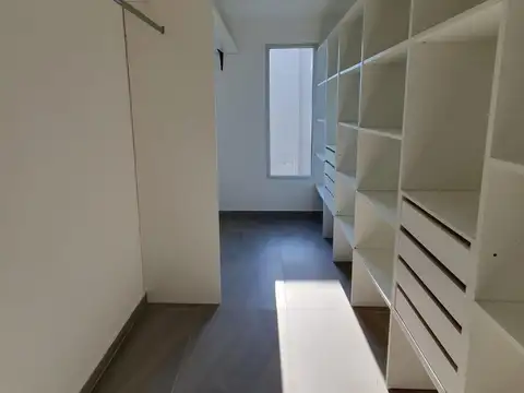 Alquiler casa 5 ambientes en Araucarias, Puertos. Escobar