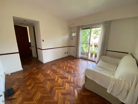 Venta - Depto 2 amb c/Balcón - 1° piso por escalera