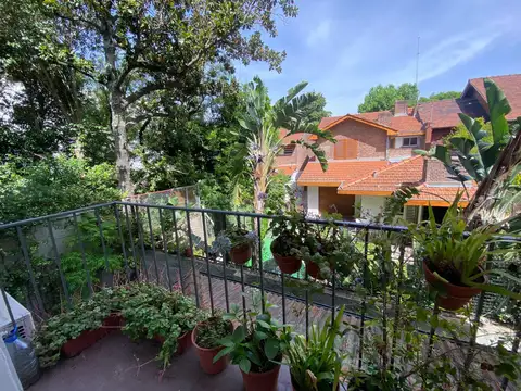 Venta - Depto 2 amb c/Balcón - 1° piso por escalera