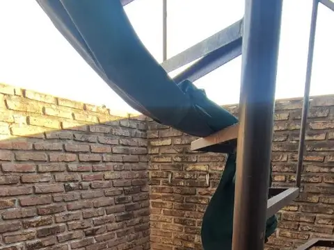 Casa en Planta Alta con Garaje