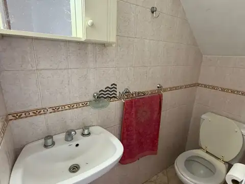 Casa 3 ambientes con 2 baños
