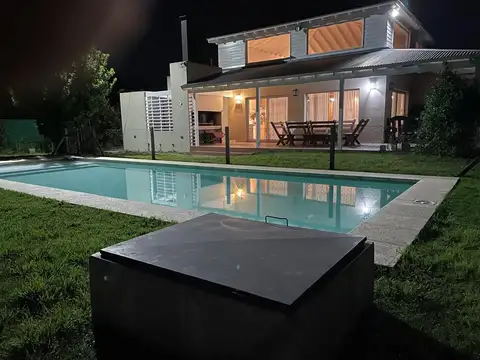 Av. Fernandez Beschtedt