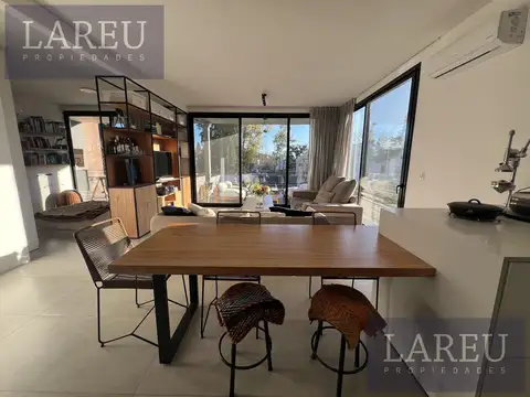 Departamento 3 ambientes con 2 baños