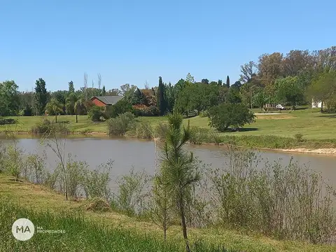 Terreno en Venta en Funes, USD 25.000