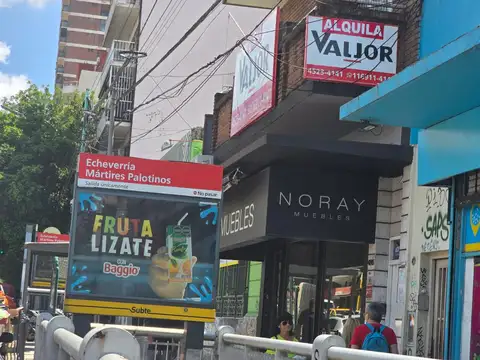 Depto Tipo Casa en Alquiler de 4 ambientes