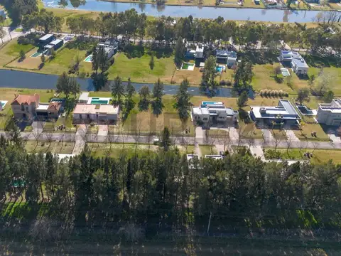 Terreno en Venta de 919,26 m2