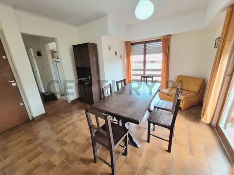 Güiraldes 900, Piso 1