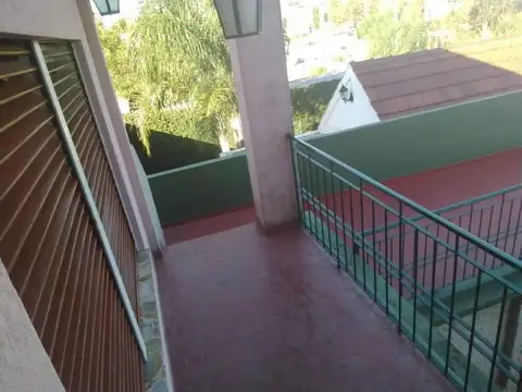 Depto Tipo Casa en Venta 35 años