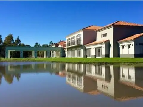 Terreno en Venta de 1844,0 m2