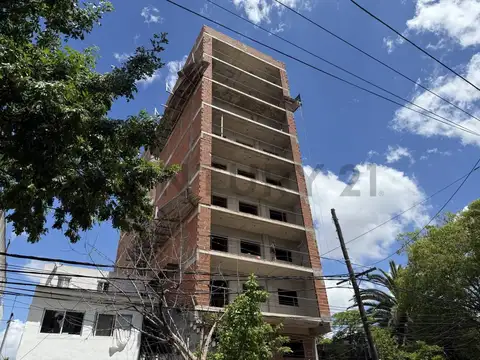 Sabattini 4600, Piso 9