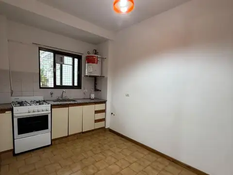Departamento dos ambientes con balcón   - Lanús Oeste