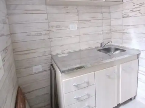 Depto Tipo Casa en Alquiler 48 años