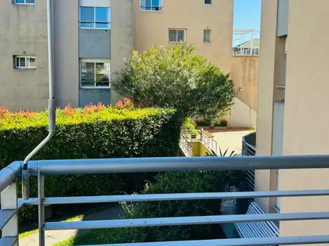 Departamento en Alquiler con 1 cocheras