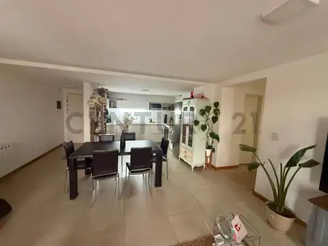 Venta depto 4 amb ituzaingó con terraza privada,pileta y cochera