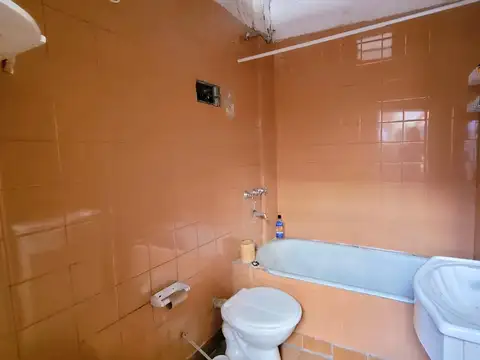 Depto Tipo Casa 4 ambientes con 2 baños