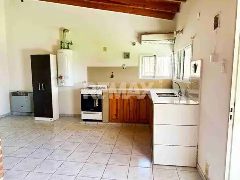Casa 2 ambientes con 1 baño