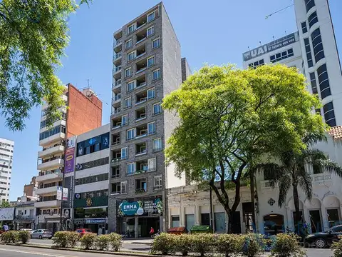 Departamento sobre Av. Pellegrini  a Estrenar - Excelente Ubicación