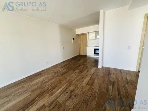 Departamento sobre Av. Pellegrini  a Estrenar - Excelente Ubicación