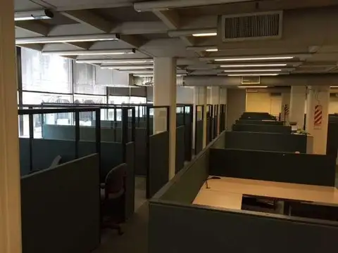 Oficina en Alquiler al Este