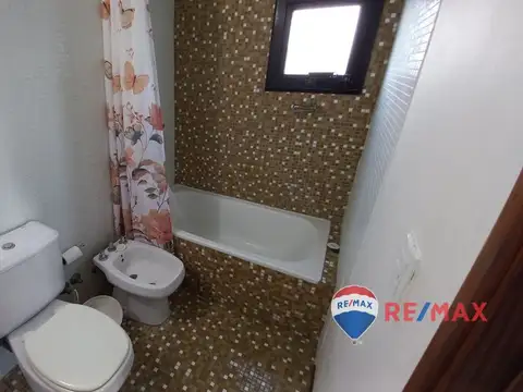 Departamento en Alquiler con 1 cocheras