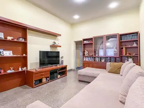 Casa en Venta en Carapachay, USD 220.000