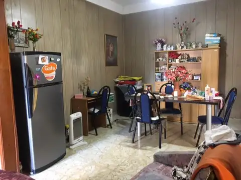 Depto Tipo Casa 2 ambientes con 1 baño