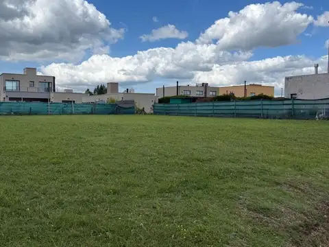 VENTA TERRENO BARRIO CRUZ DEL SUR