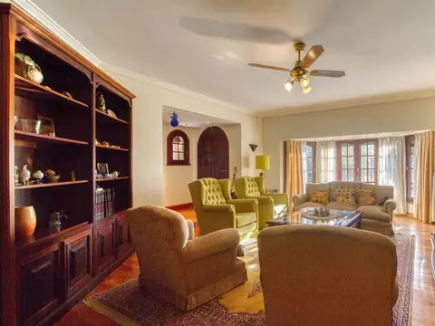 Venta Casa 5 amb. Punta Chica Libert. al río