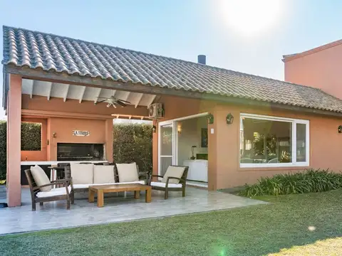 Casa en Venta de 4 dormitorios