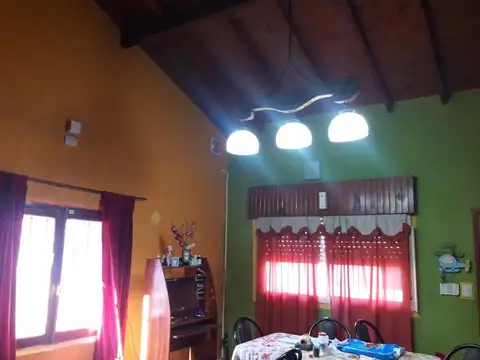Casa 3 ambientes con 1 baño