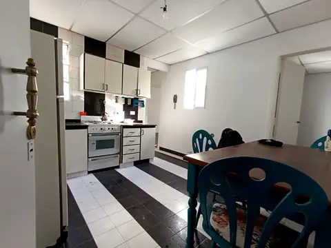 PH 3Amb. c/Terraza uso comun -1Piso escalera Contrafrente APTO PROFESIONAL-VIVIENDA       *Retasado*