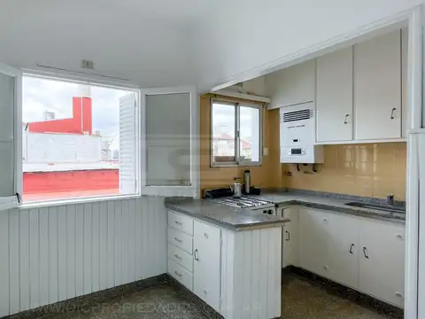Depto Tipo Casa 5 ambientes con 2 baños
