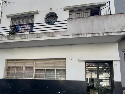 Avenida Directorio 1100, Piso PB