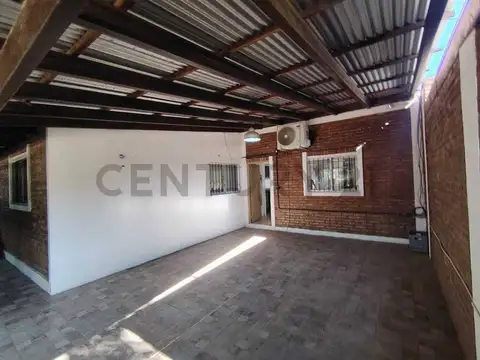 San Martin 200, Piso 0