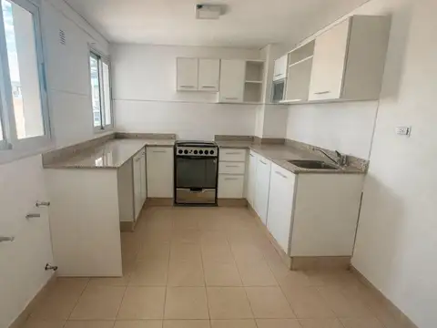 Departamento 4 ambientes con 2 baños