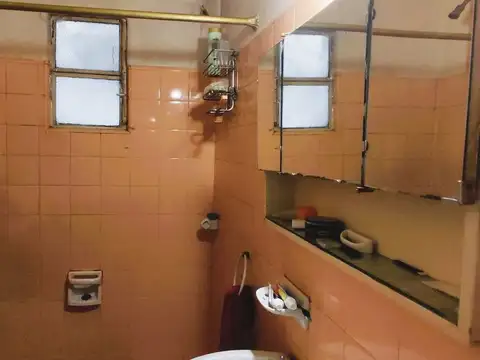 PH 3 AMBIENTES EN VENTA EN RAMOS MEJÍA DOS PATIOS