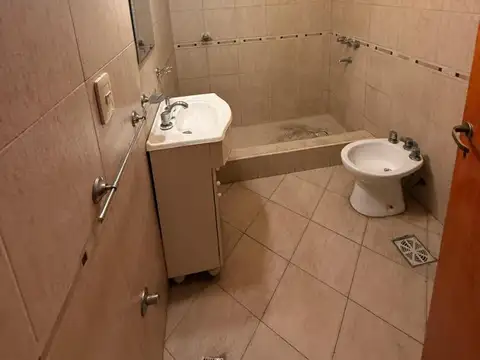 Depto Tipo Casa 2 ambientes con 1 baño