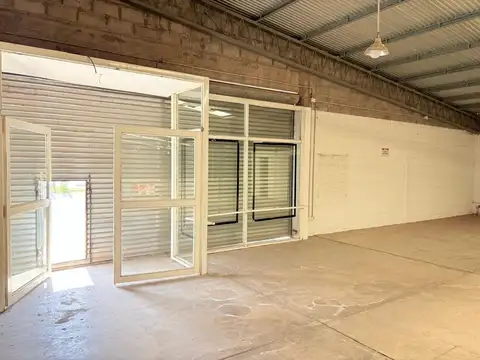 Galpon en Venta en Zona Este, USD 700.000