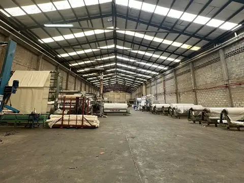 Galpon en Alquiler 112  mts Fondo