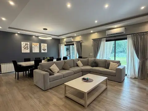 Casa en Venta de 4 dormitorios