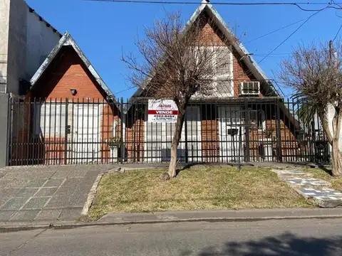 Casa Alpina con lote de 375M2-Villa Tesei