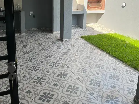 Depto Tipo Casa 2 ambientes con 1 baño