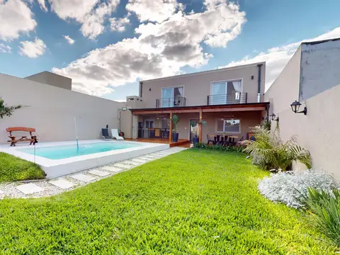 Venta Casa  3 ambientes Con Pileta, Parrilla y Quincho en Petion Chico, Alejandro Petion, Cañuelas
