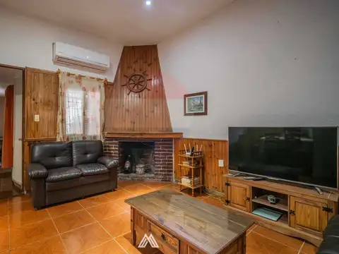 VENTA CASA 4 DORMITORIOS NUEVO PARIS