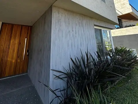 Casa  en Venta en El Yacht, Nordelta, Tigre