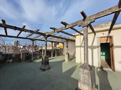 Depto Tipo Casa en Venta de 5 ambientes