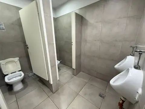 Local en Venta en Adrogue, USD 772.000