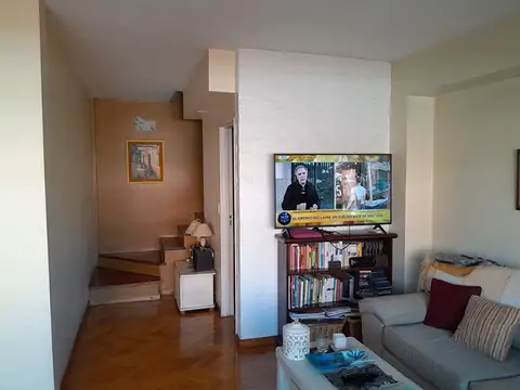 Departamento 6 ambientes con 2 baños