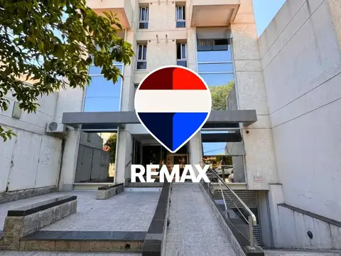 DEPARTAMENTO AMPLIO VENTA MACROCENTRO CON COCHERA